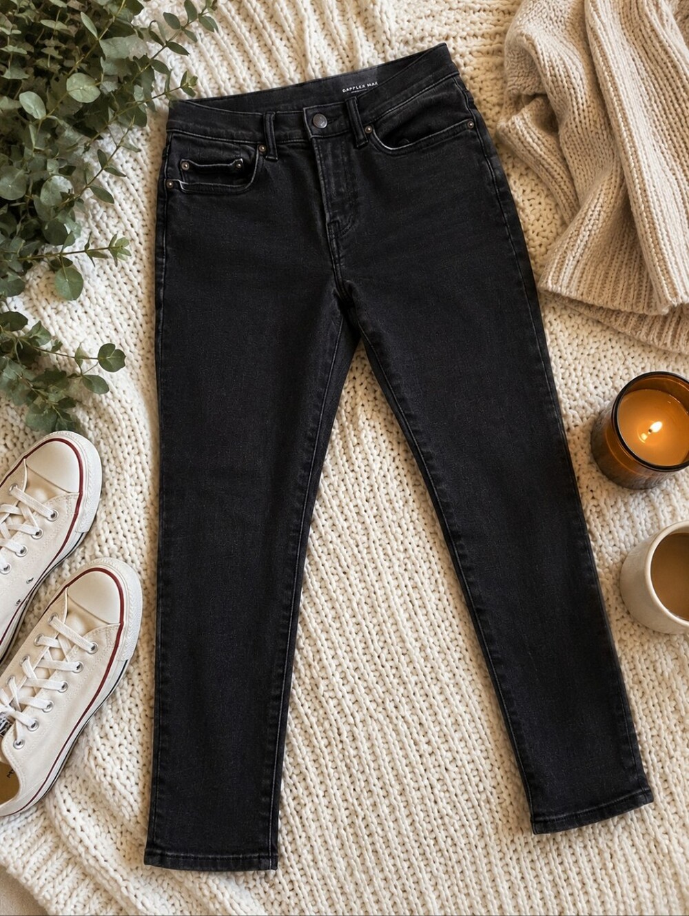 GAP High-Rise Skinny Jeans in Washed Black